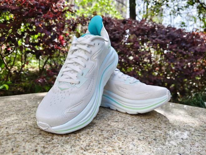 N 10：恰到好处的卓越跑鞋必一HOKA CLIFTO(图14)